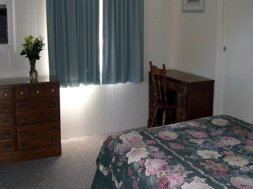 bedroom4.jpg