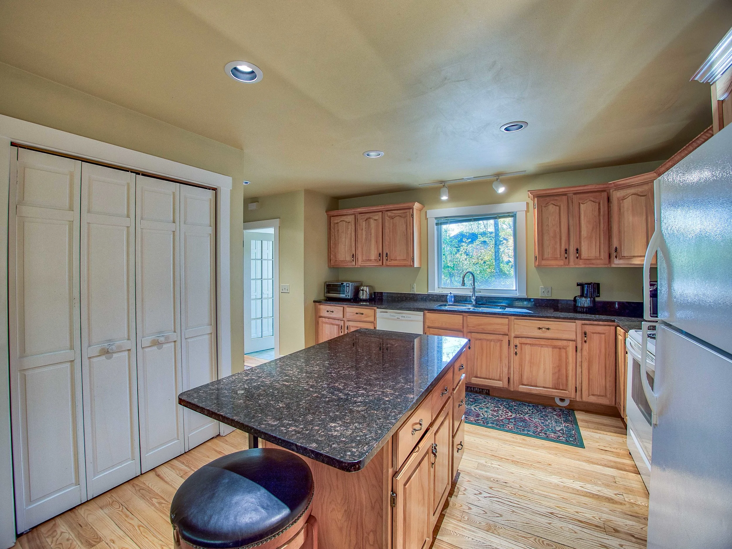 Birch Glen Interior-3.jpg
