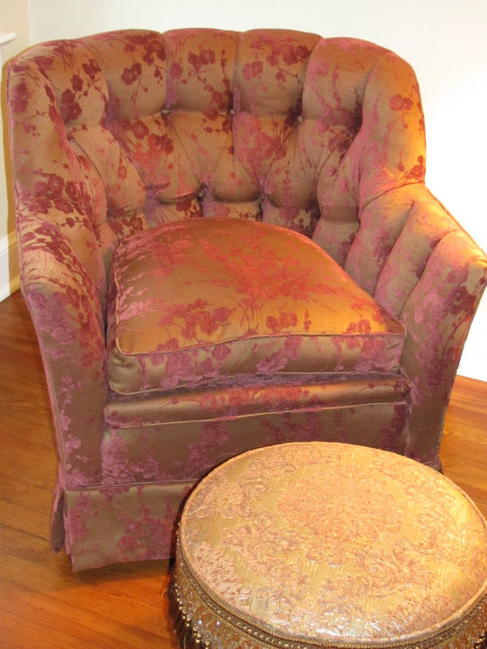 Tufted Barrel Chair and Ottoman