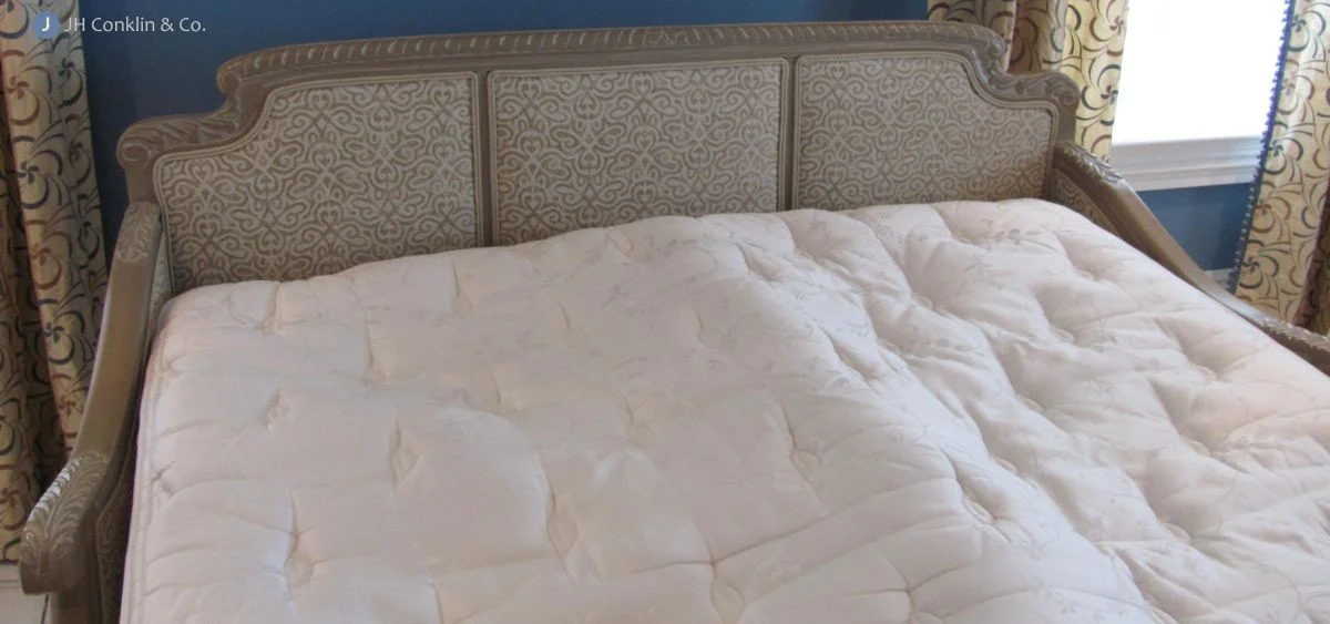 Vintage Sofa as a Headboard?