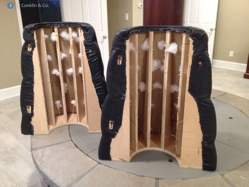 Bench seat back cushion construction