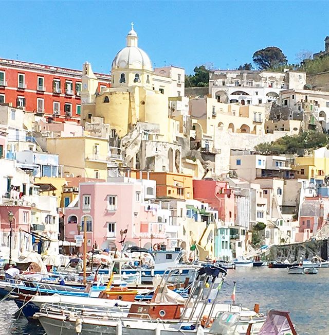 All of the colorful buildings live in Procida ❤️