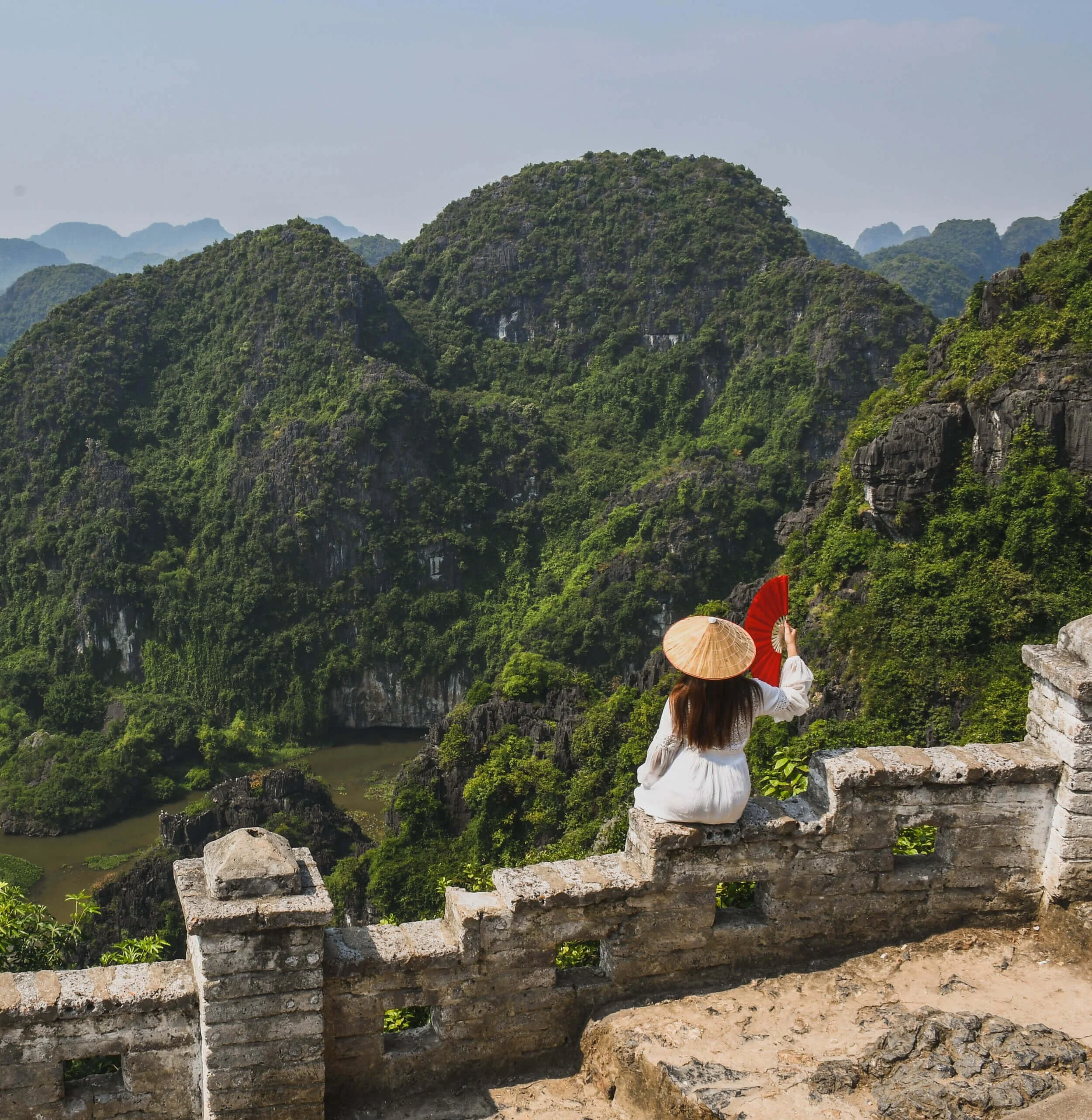 Laurelle-Armet-Photography-Tam-Coc-Vietnam-2019-02.jpeg