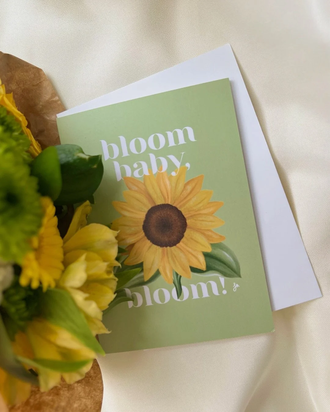 It&rsquo;s live 👀🌿

You asked, and they&rsquo;re finally here, my floral pieces are now available as greeting cards 💌

The Bloom As You Are collection is rooted in encouragement, self-acceptance, and growing at your own pace. Made to be gifted, ke