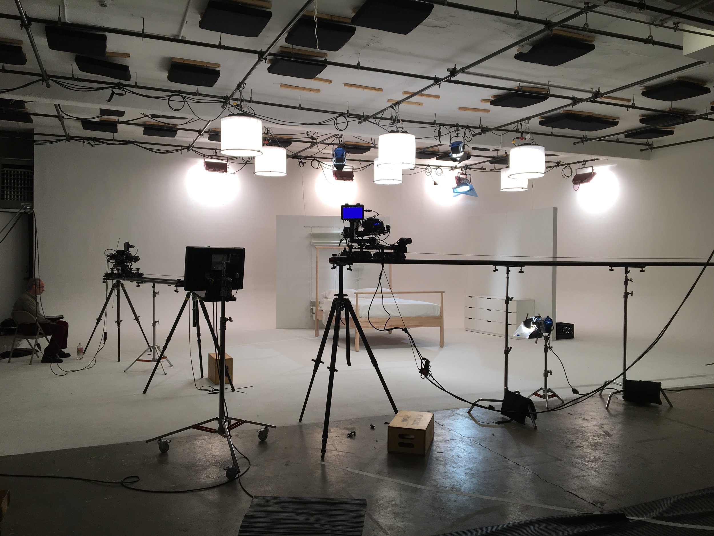 soundstage-brooklyn-nycproduction-videostudio-rentalstudio-nycproduction.jpg