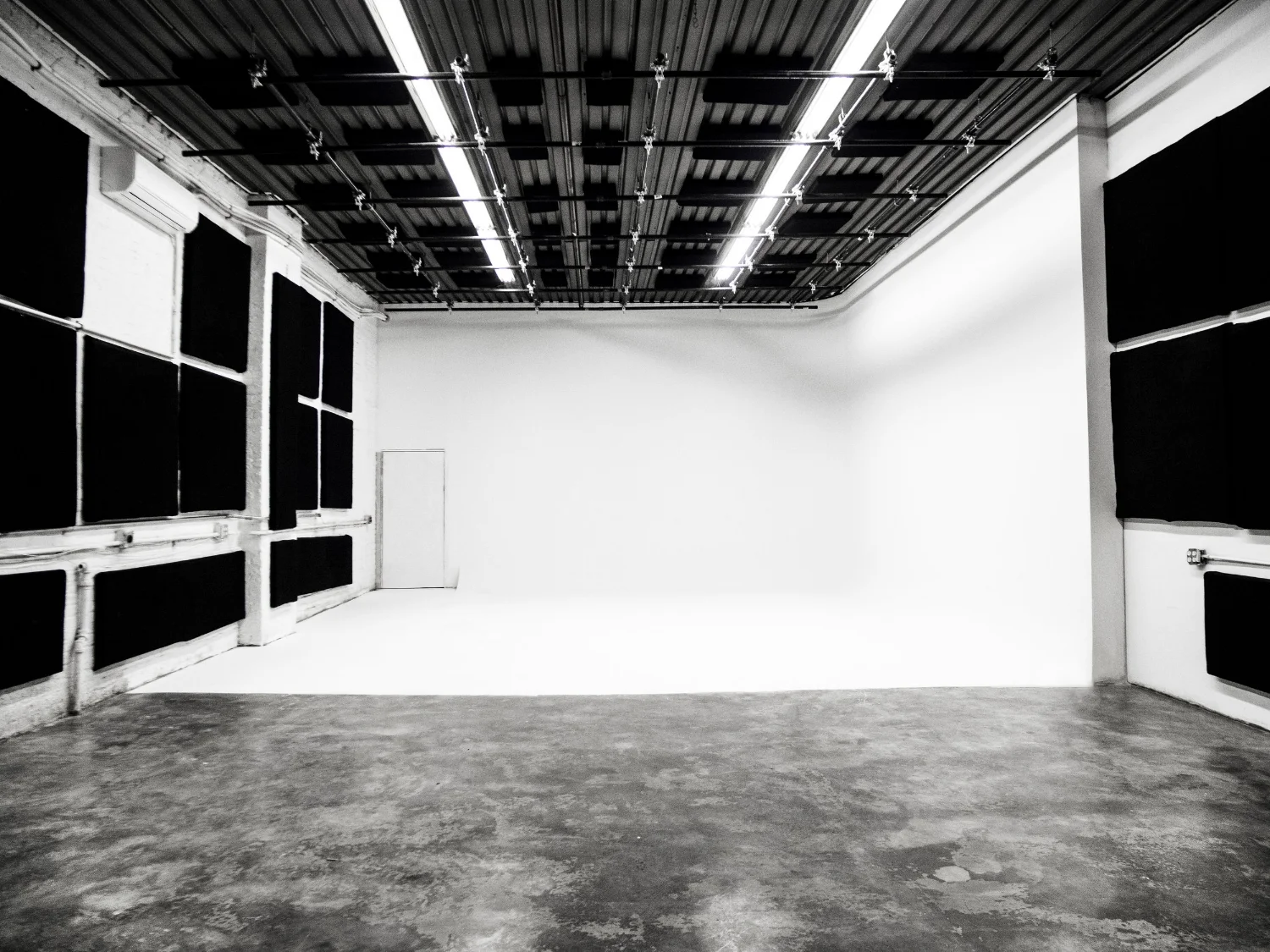 be-electric-white-cyc-nyc.jpg