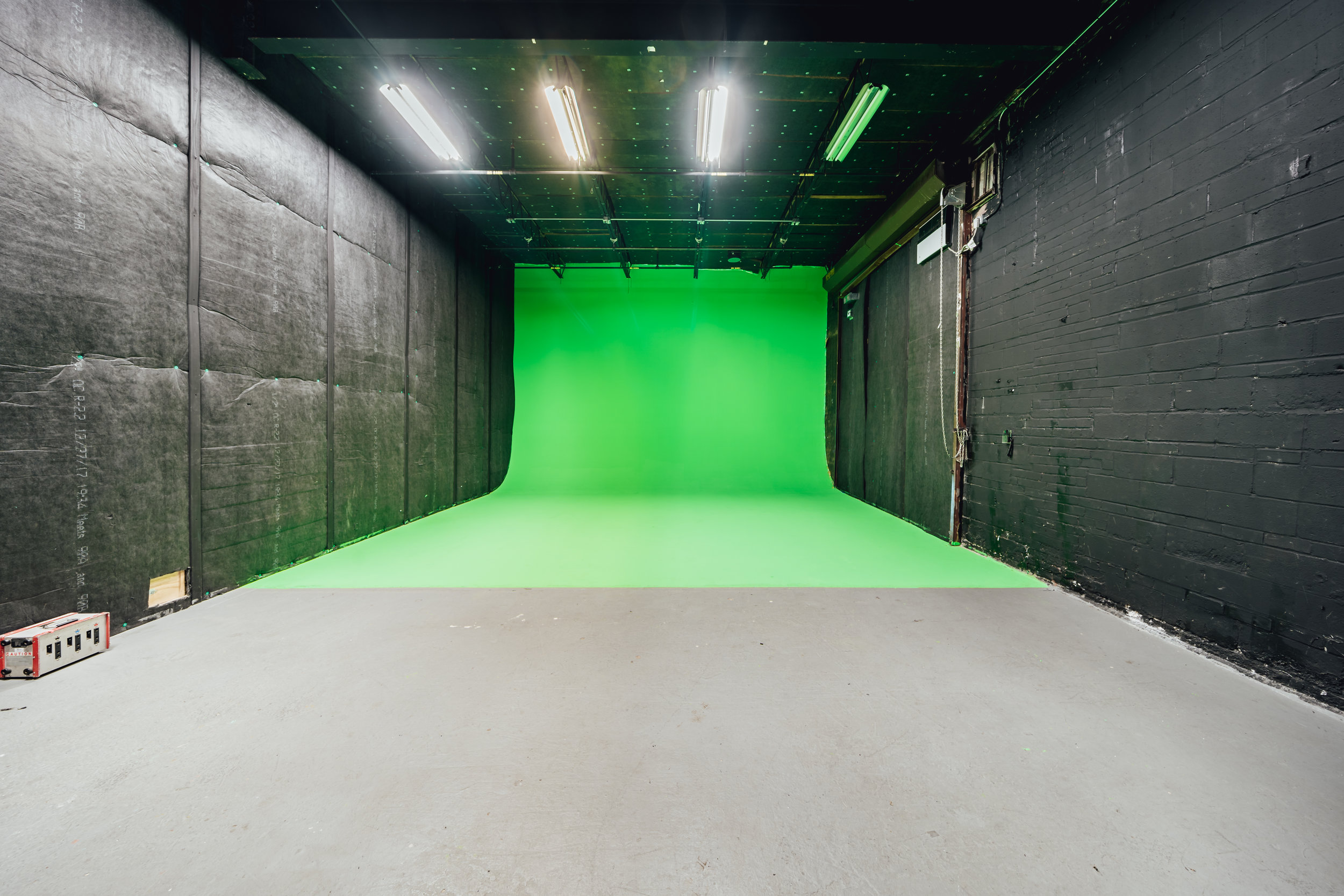Studio 6-01.jpg