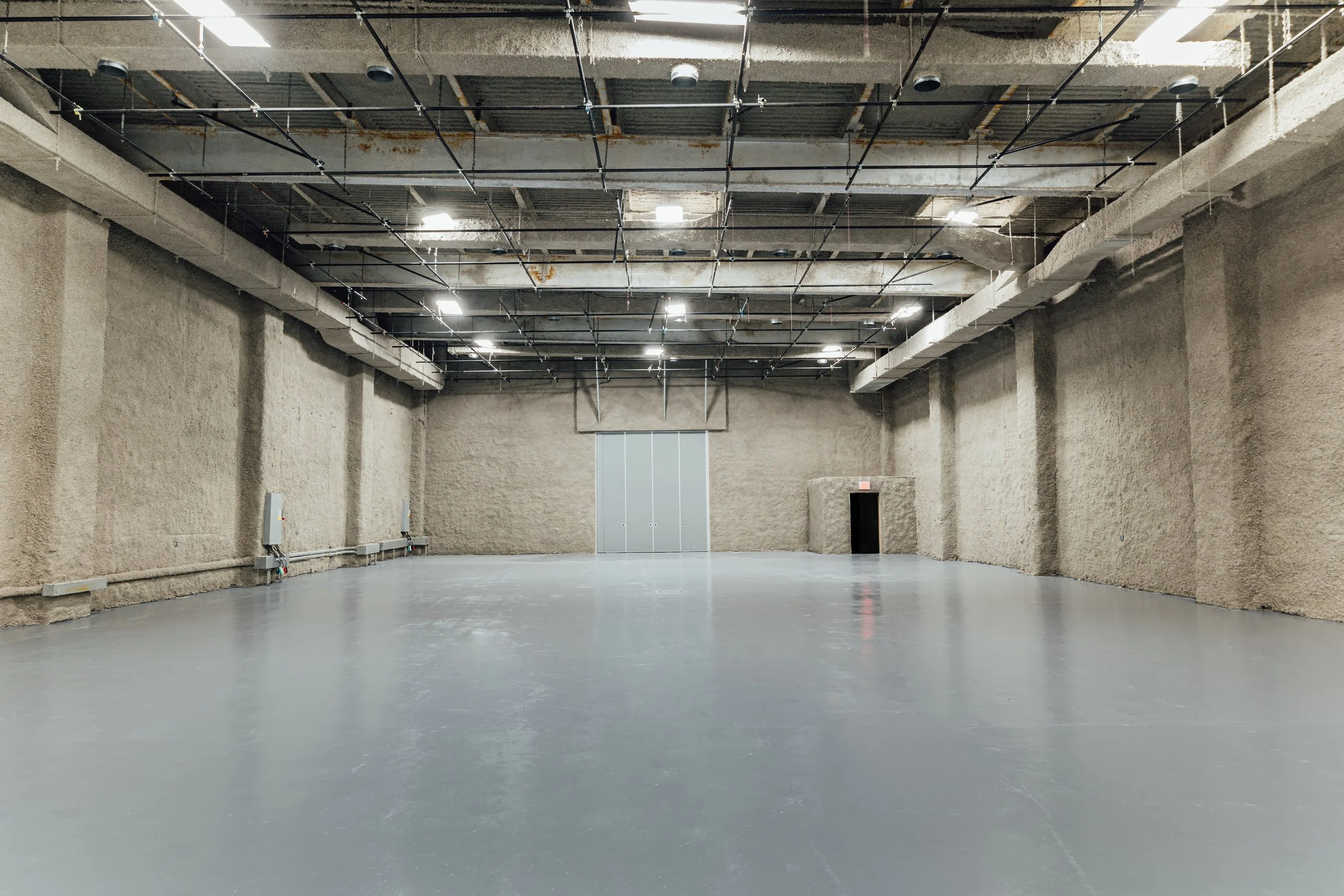Street-level drive-in access - Studio 10 - Be Electric Studios