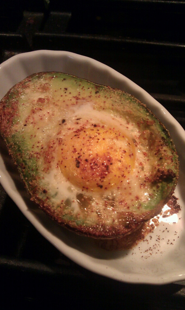 Avocado-Baked-Egg.jpg