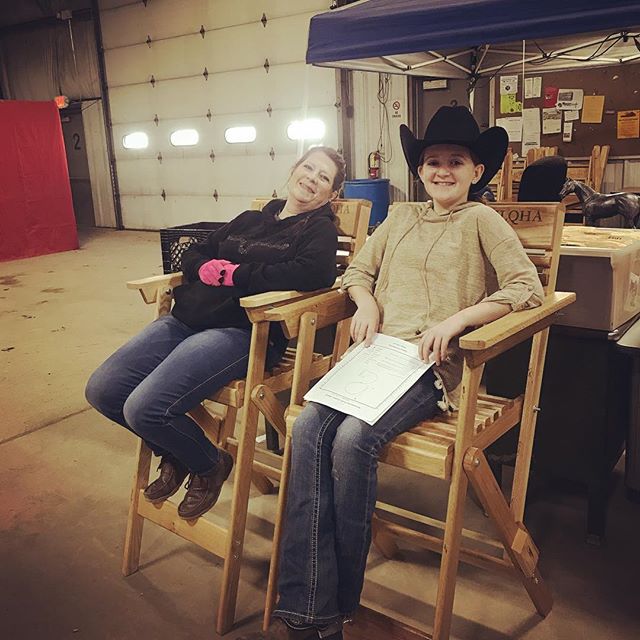 taking advantage of the day off in our prize chairs! tomorrow kicks off the youth quarter horse show
#ilqha #aqha #horseshows #thingstodoinillinois