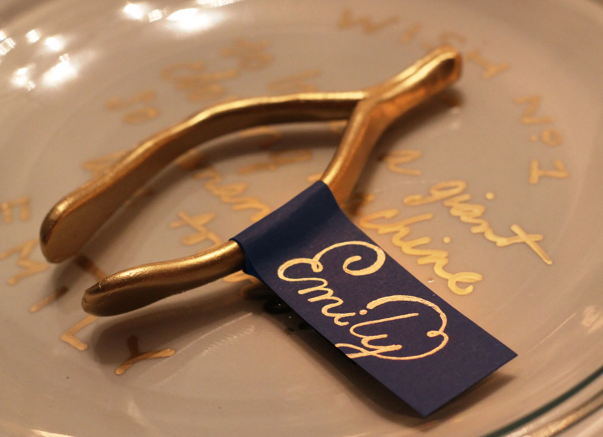 Friendsgiving 2015 | Navy, White & Gold Holiday Dinner | Sugar & Gold