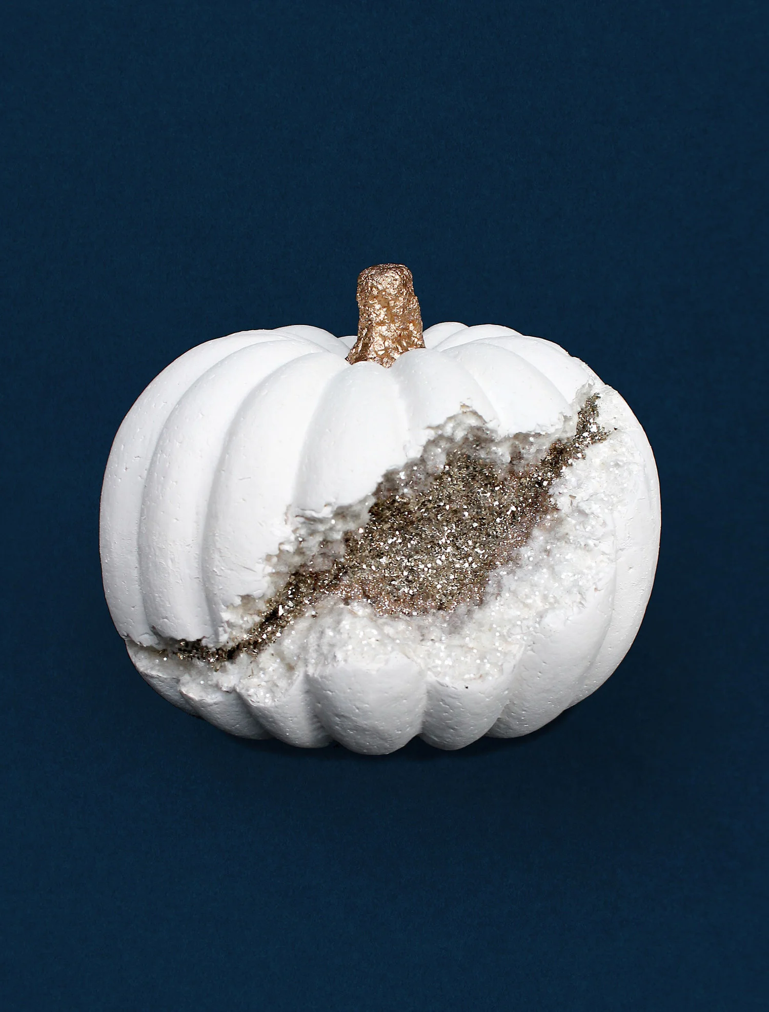 Goodbye Pumpkins. Hello Garland.