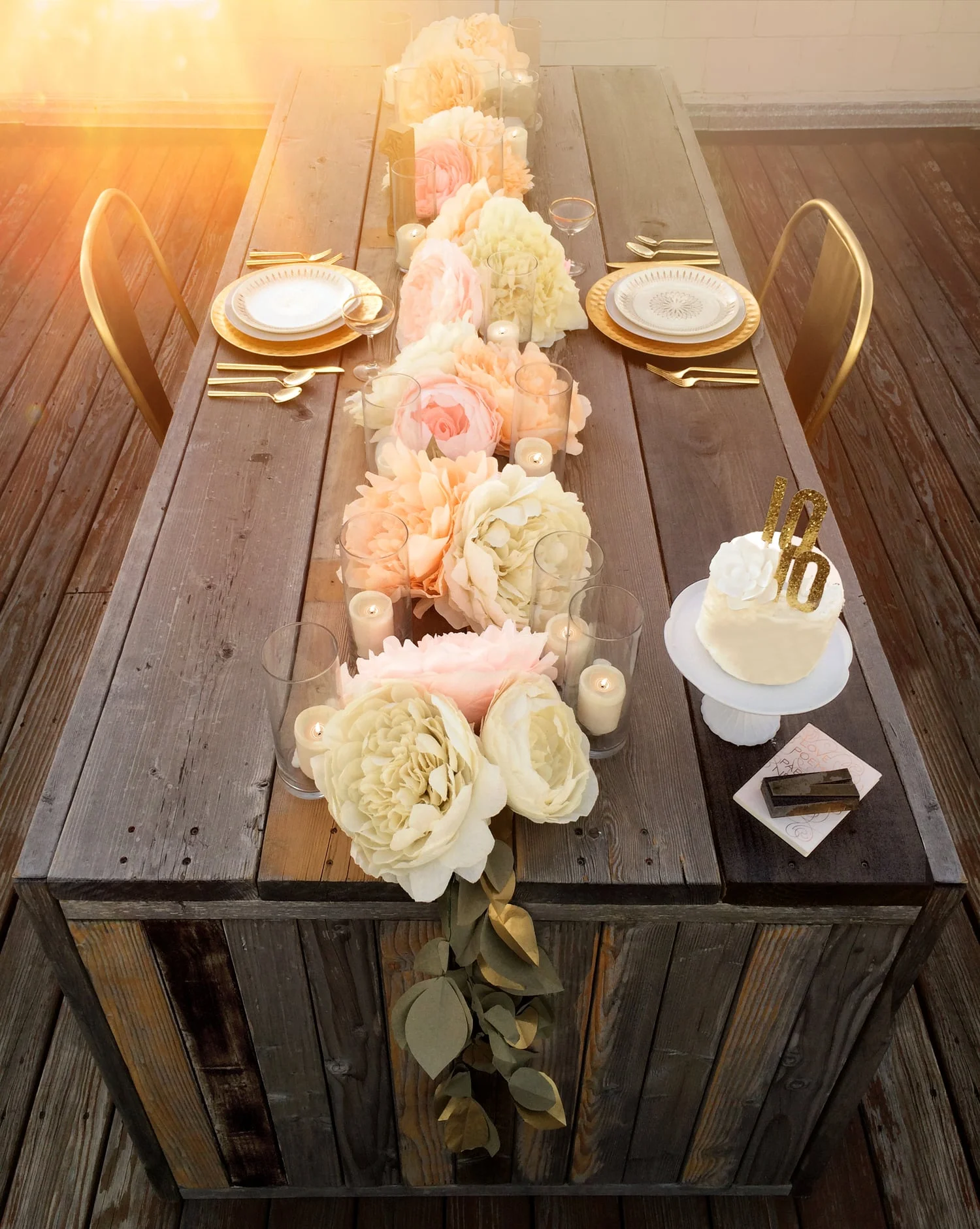 lavaca_paperflower_centerpiece4.jpg