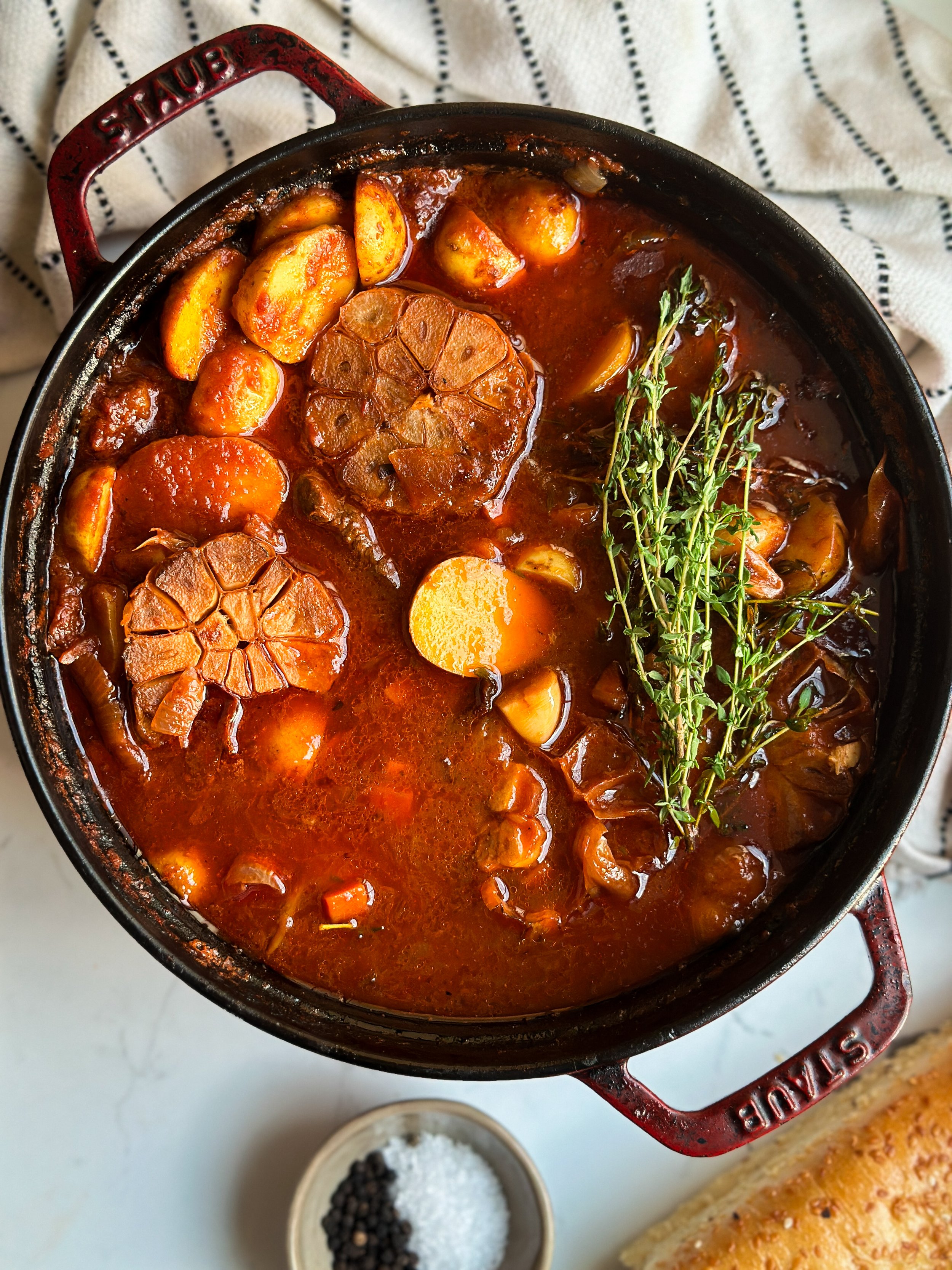 500 Garlic Clove Stew