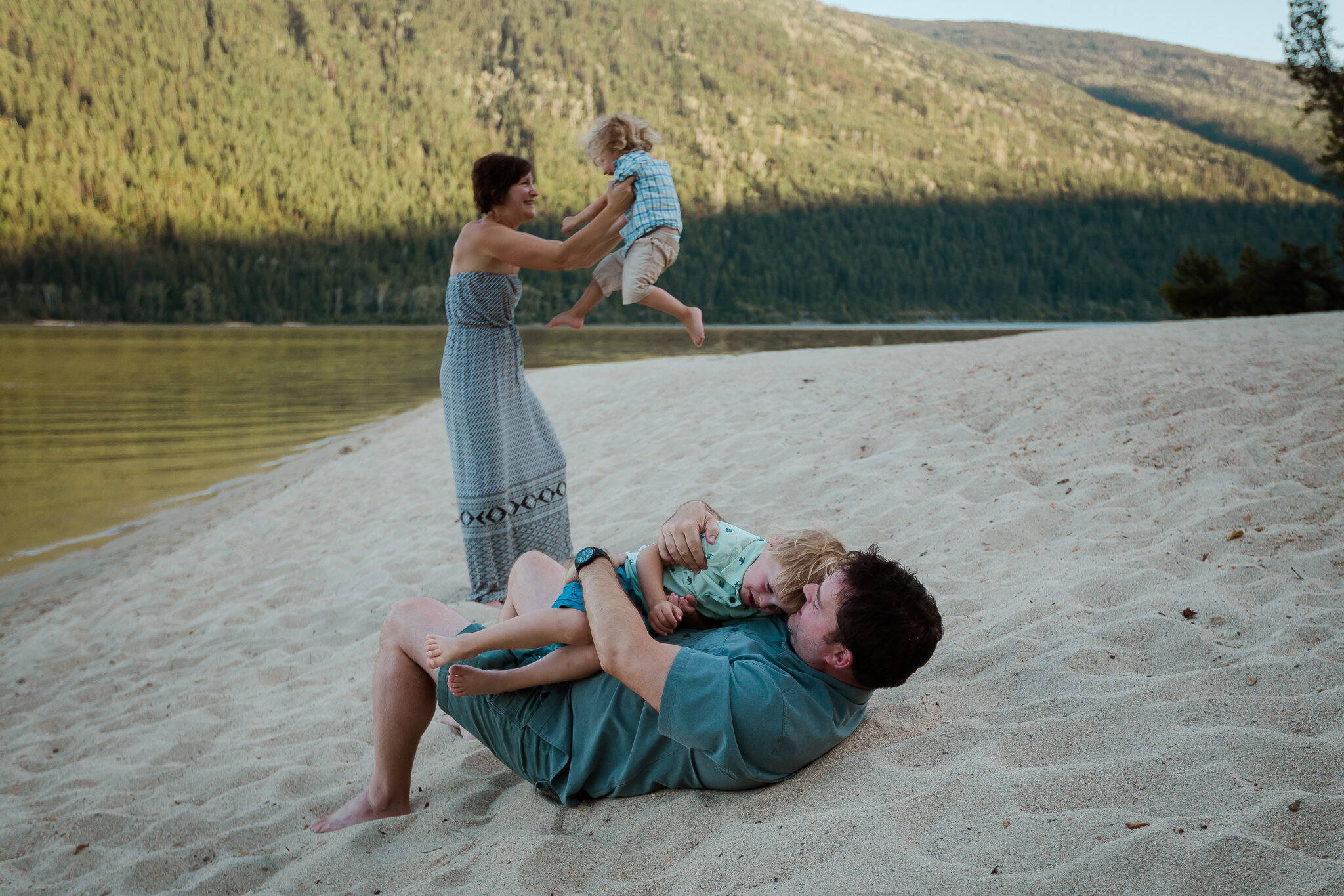 kootenaylakefamily_photographybylarissa-0954.jpg