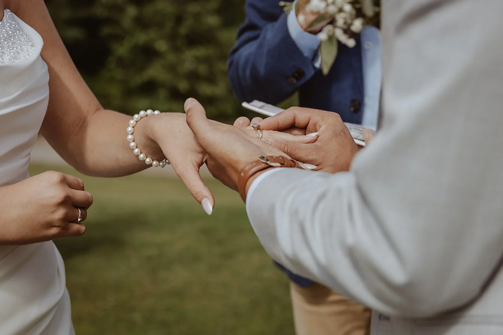 West Kootenay Wedding & Elopement