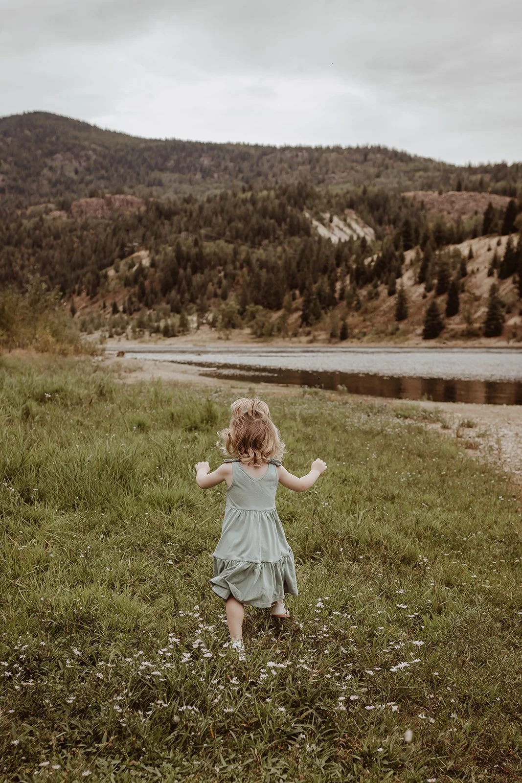 olson_photographybylarissa-40_websize.jpg