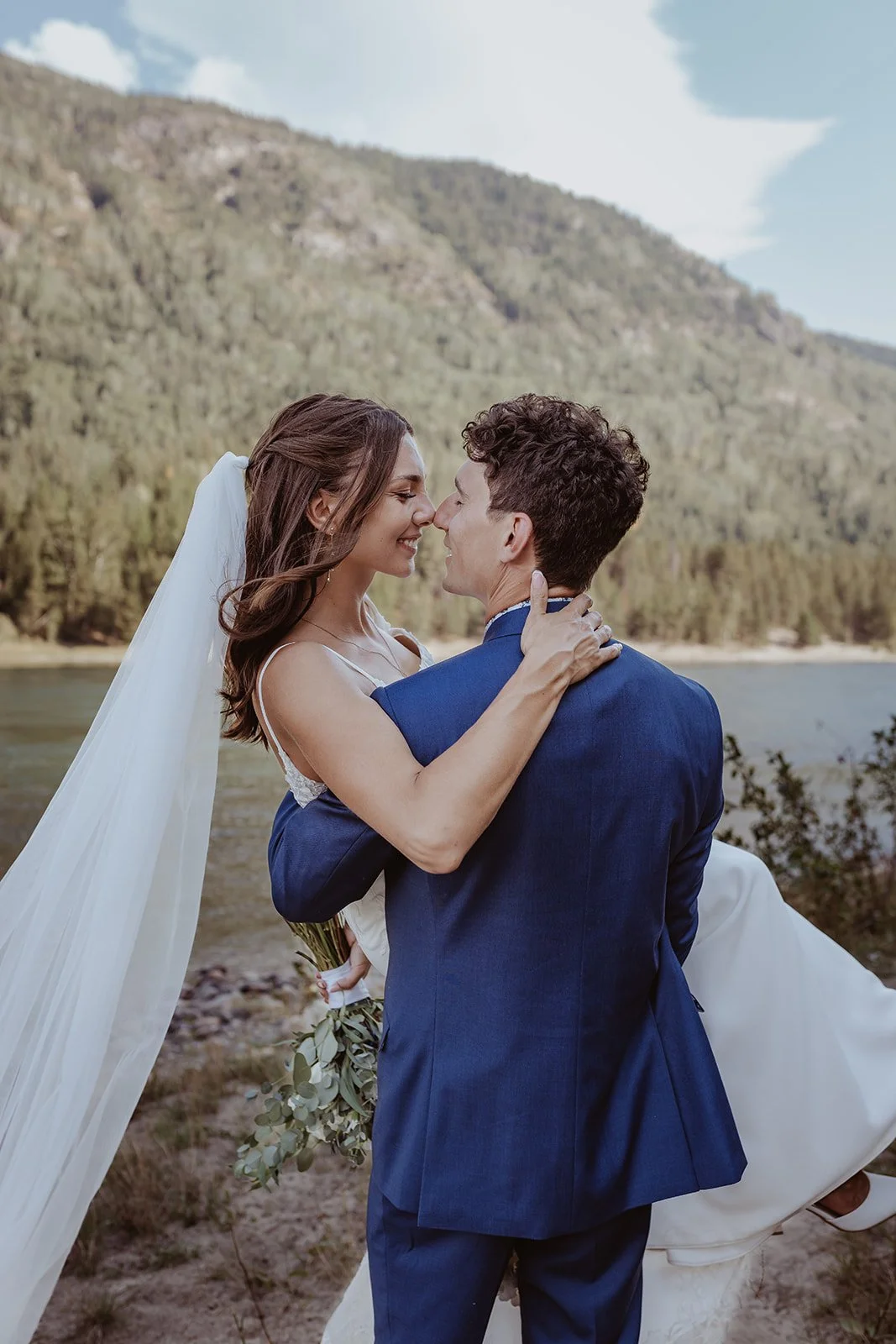West Kootenay Wedding & Elopement 
