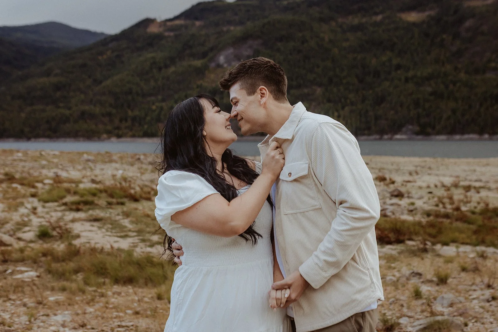 feeling the romance at this Syringa beach engagement session.