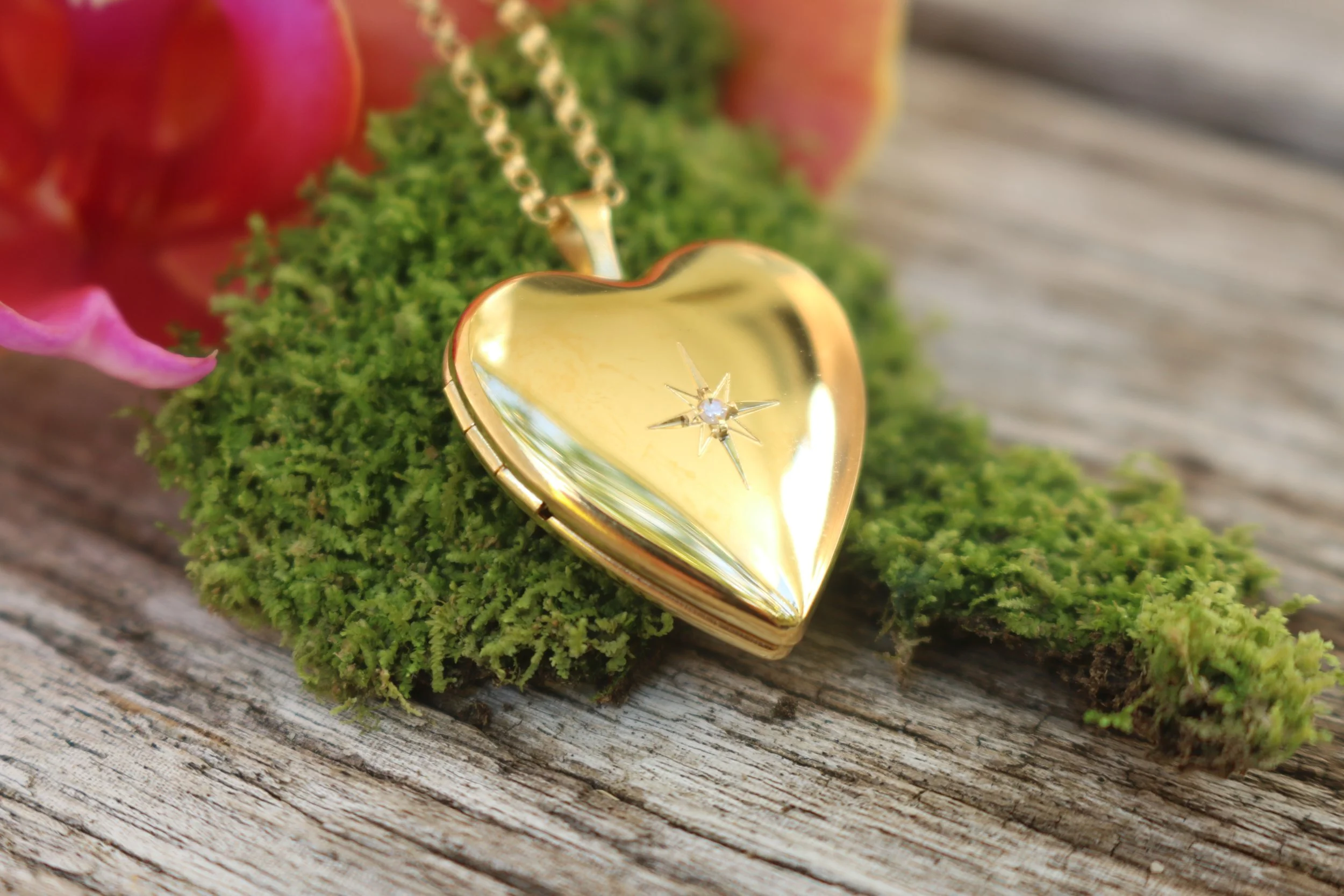Gold Heart Locket.JPG