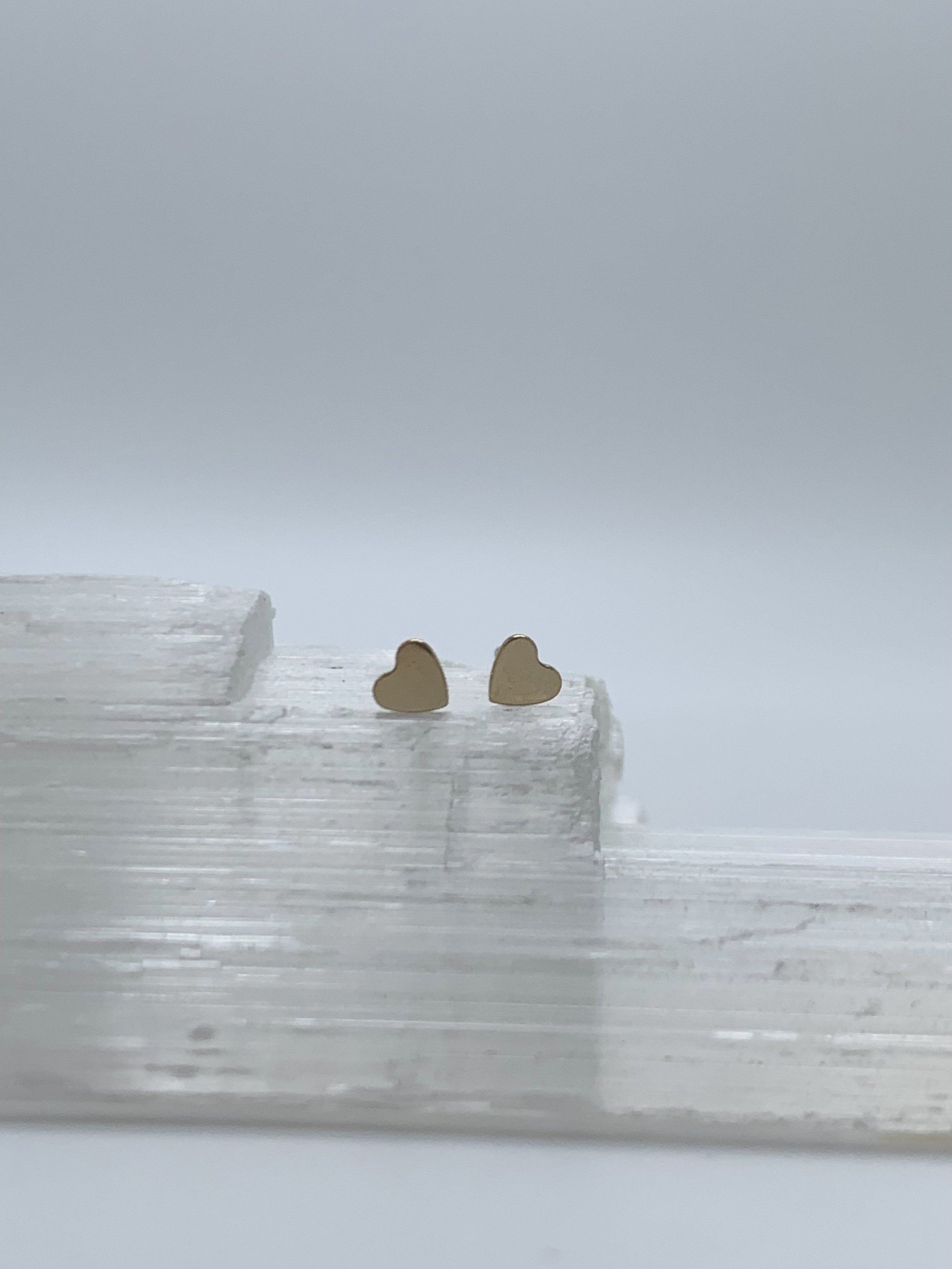 Dainty Heart Studs.JPG