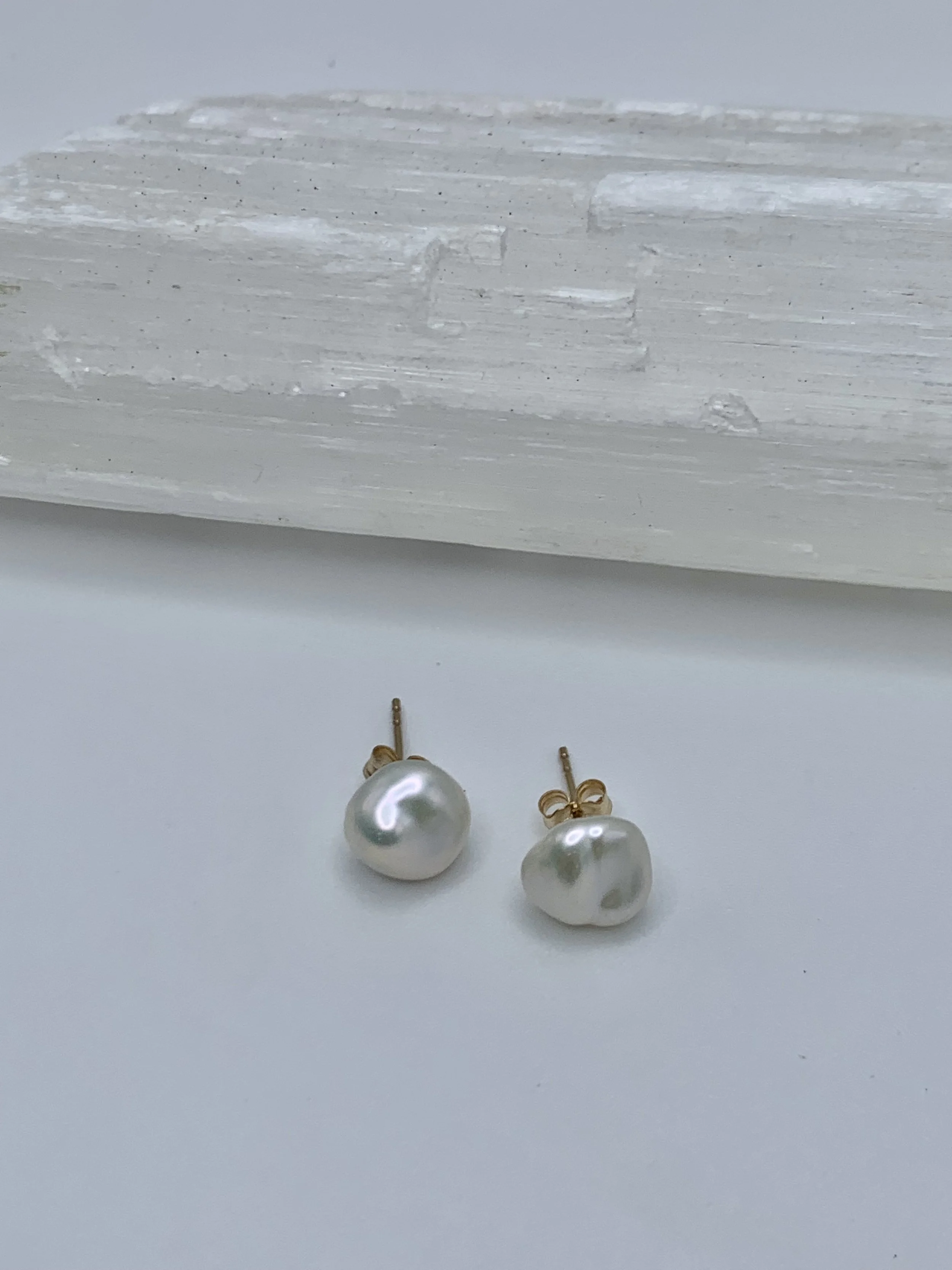 Keshi Pearl Studs.JPG