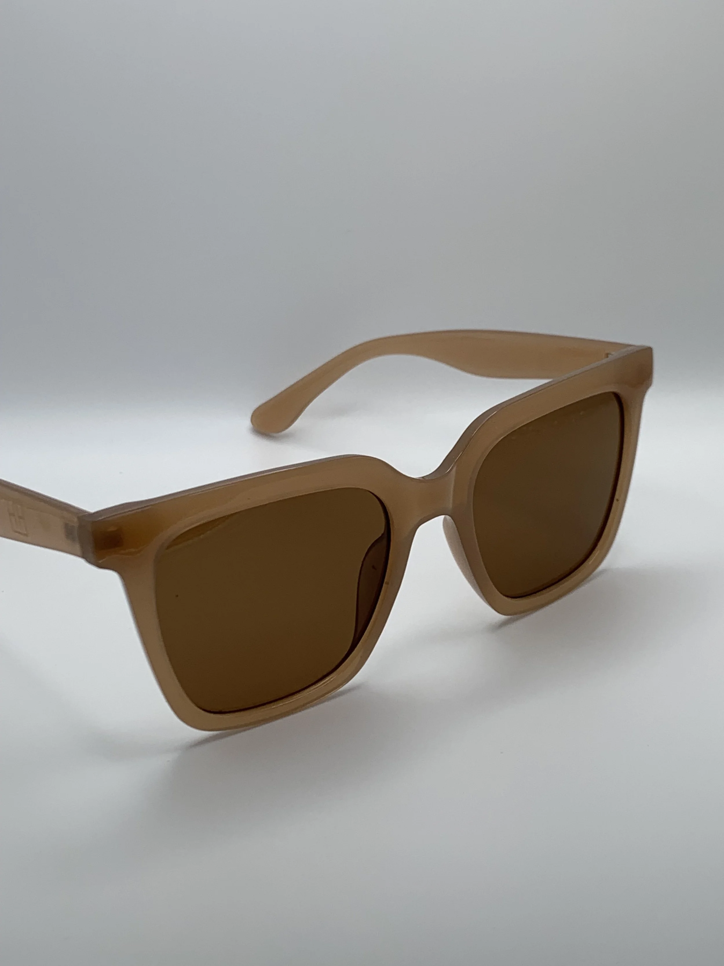 Fay sunnies in Nude.JPG