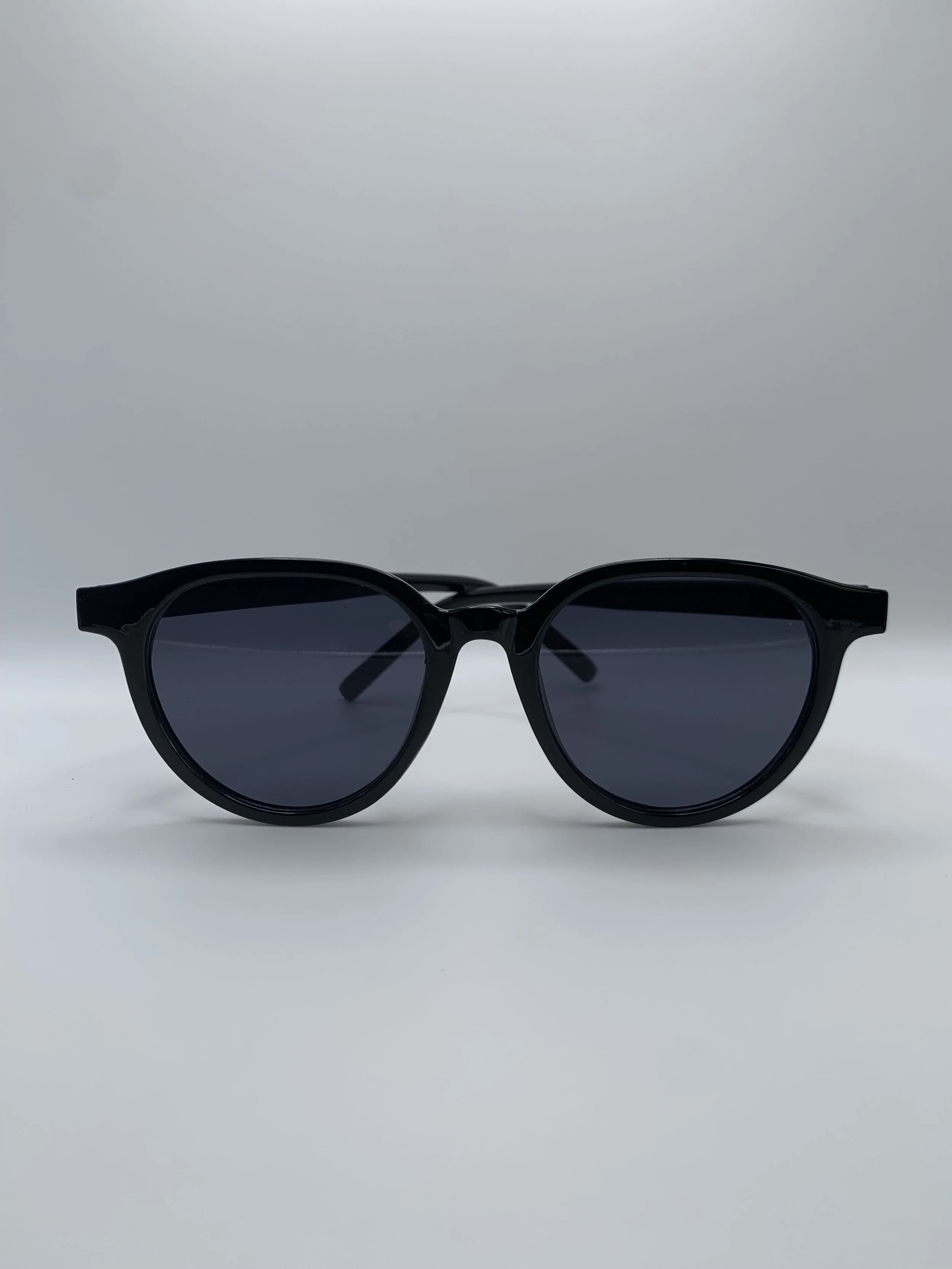 Gwen Sunglasses in Black.JPG