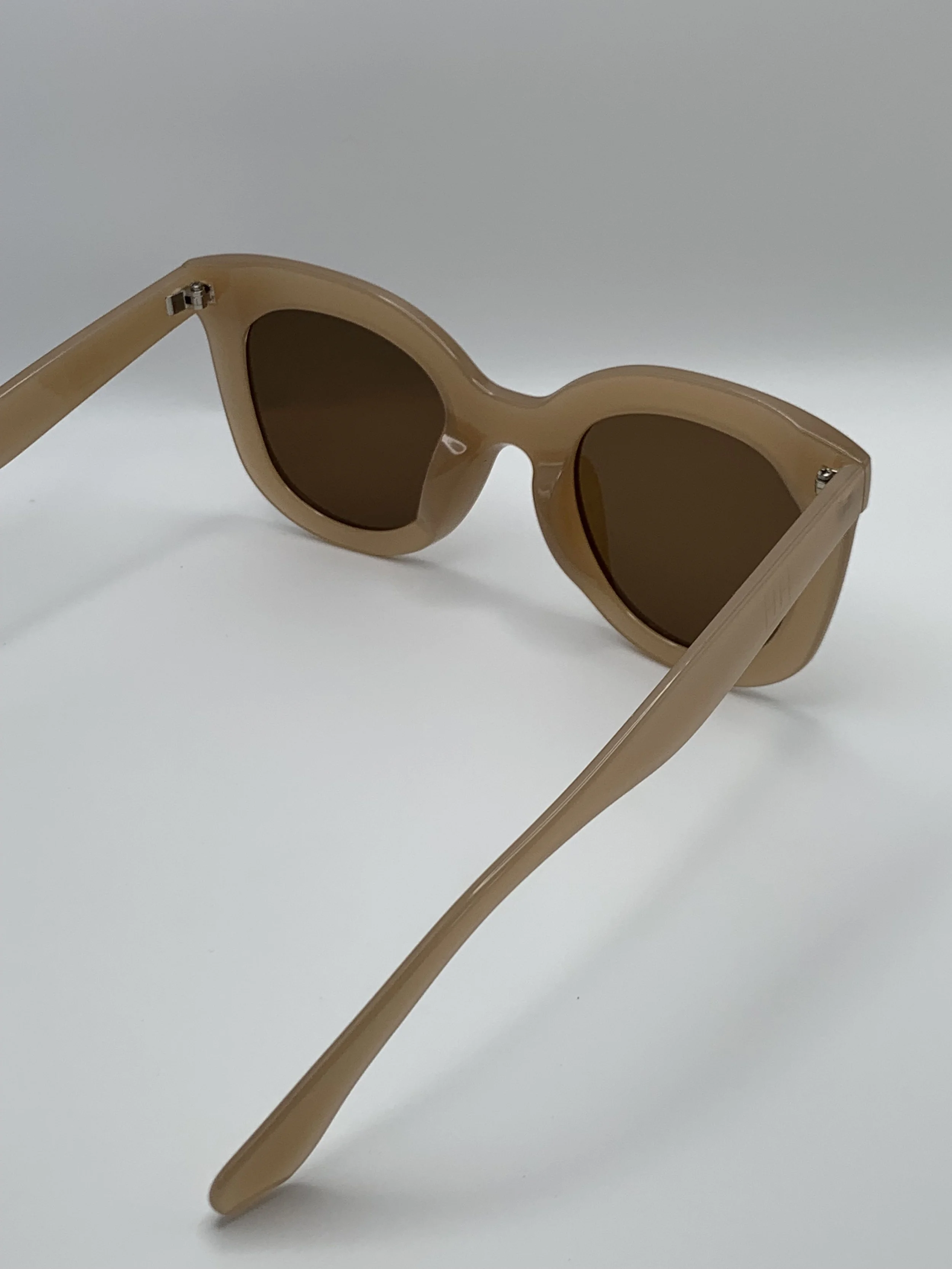 Gloria Sunglasses in Nude Detail.JPG