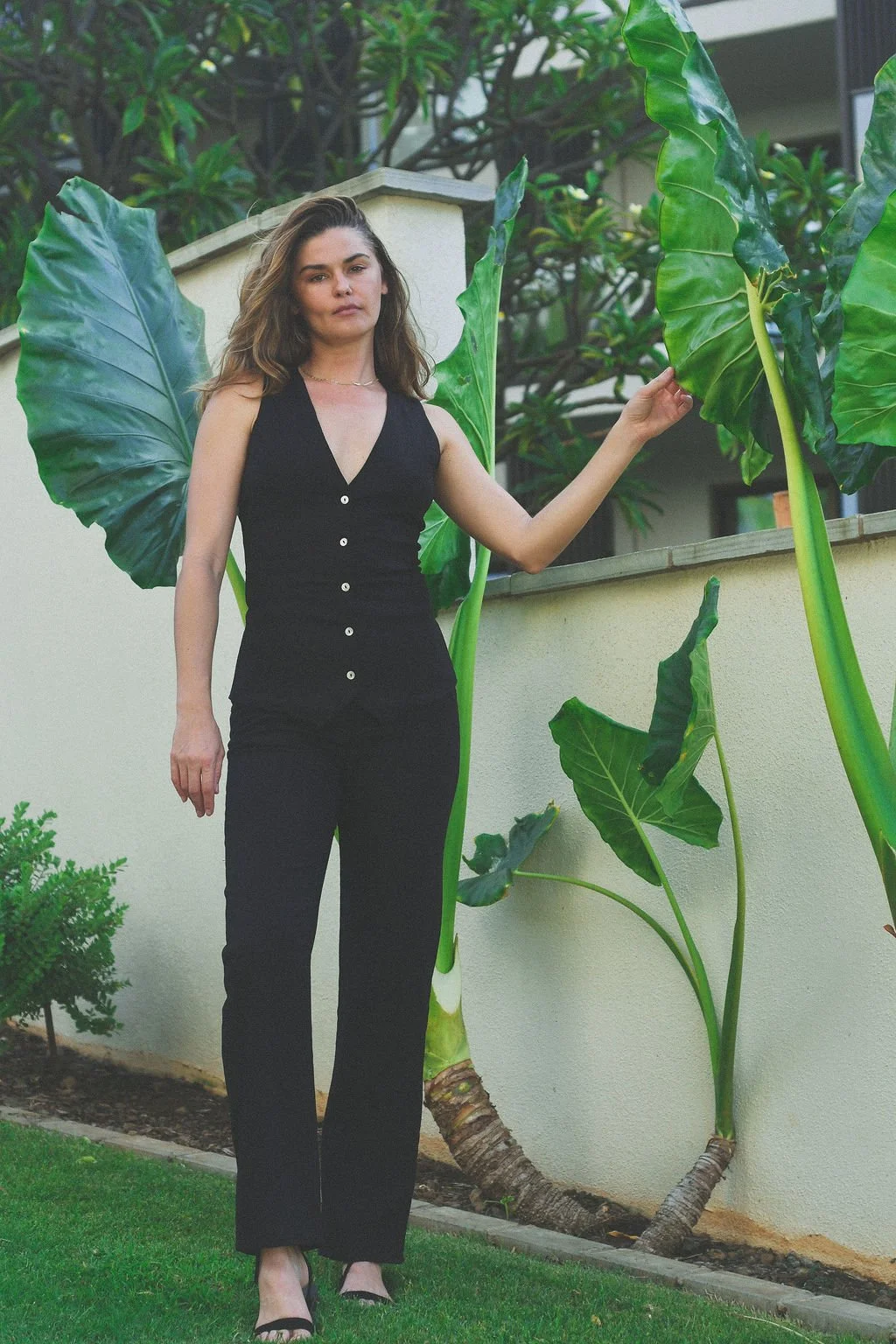 Black Linen Vest.jpg