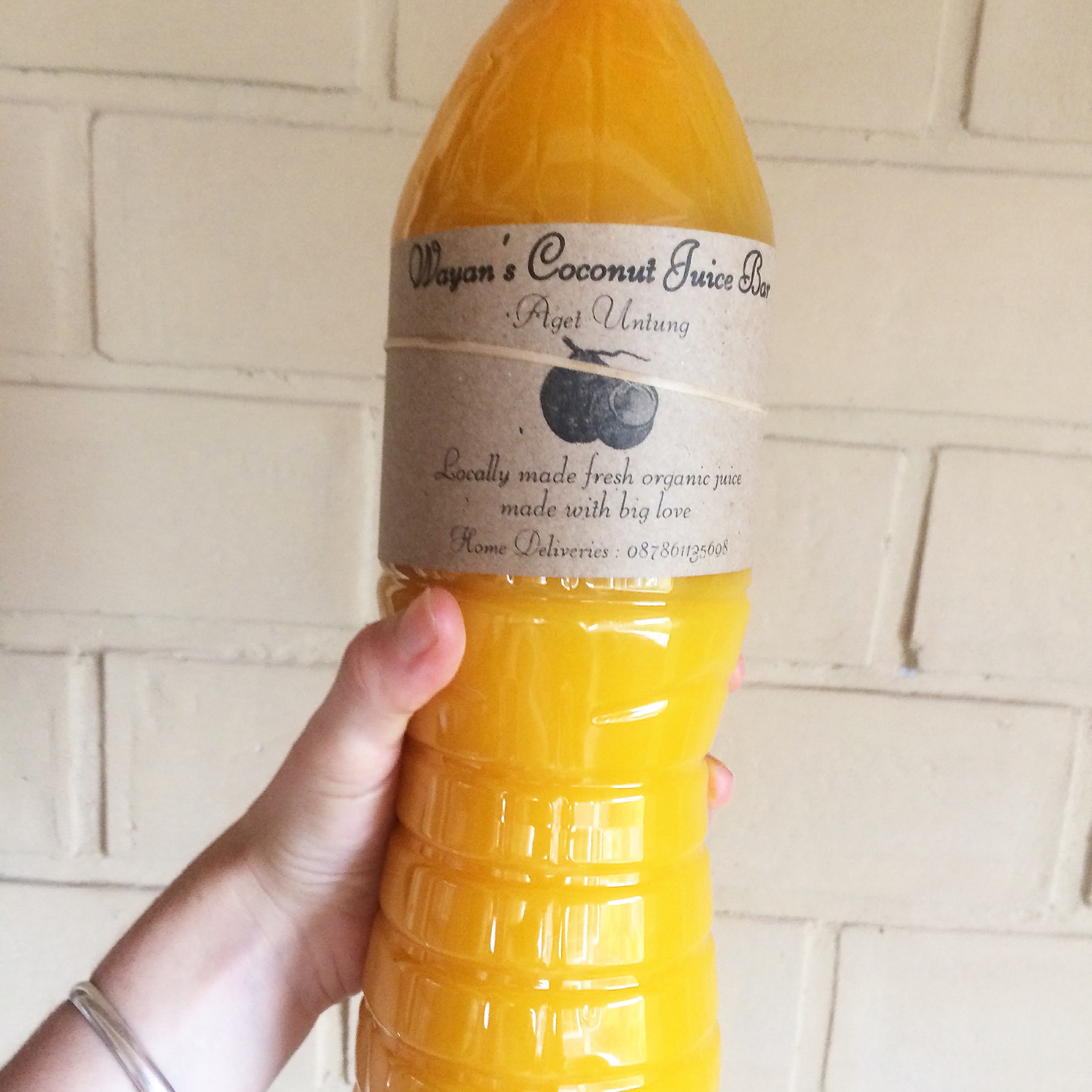 Jamu: gurkemeje, ingefær, tamarind og kokosvand