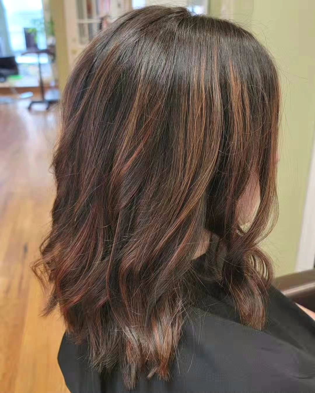Some warm highlights for warmer weather done by our designer, Alyssa. Let her or any of our beauty professionals help you find the color that best fits your lifestyle. Swipe through to see the before.
 Book an appointment today at
https://balancehair