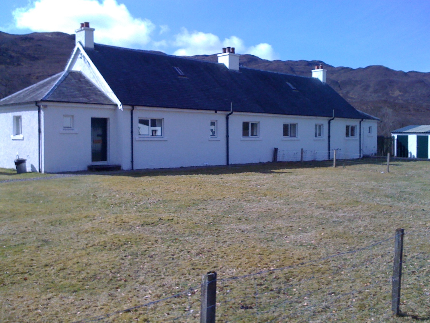 Strathan Cottage on left