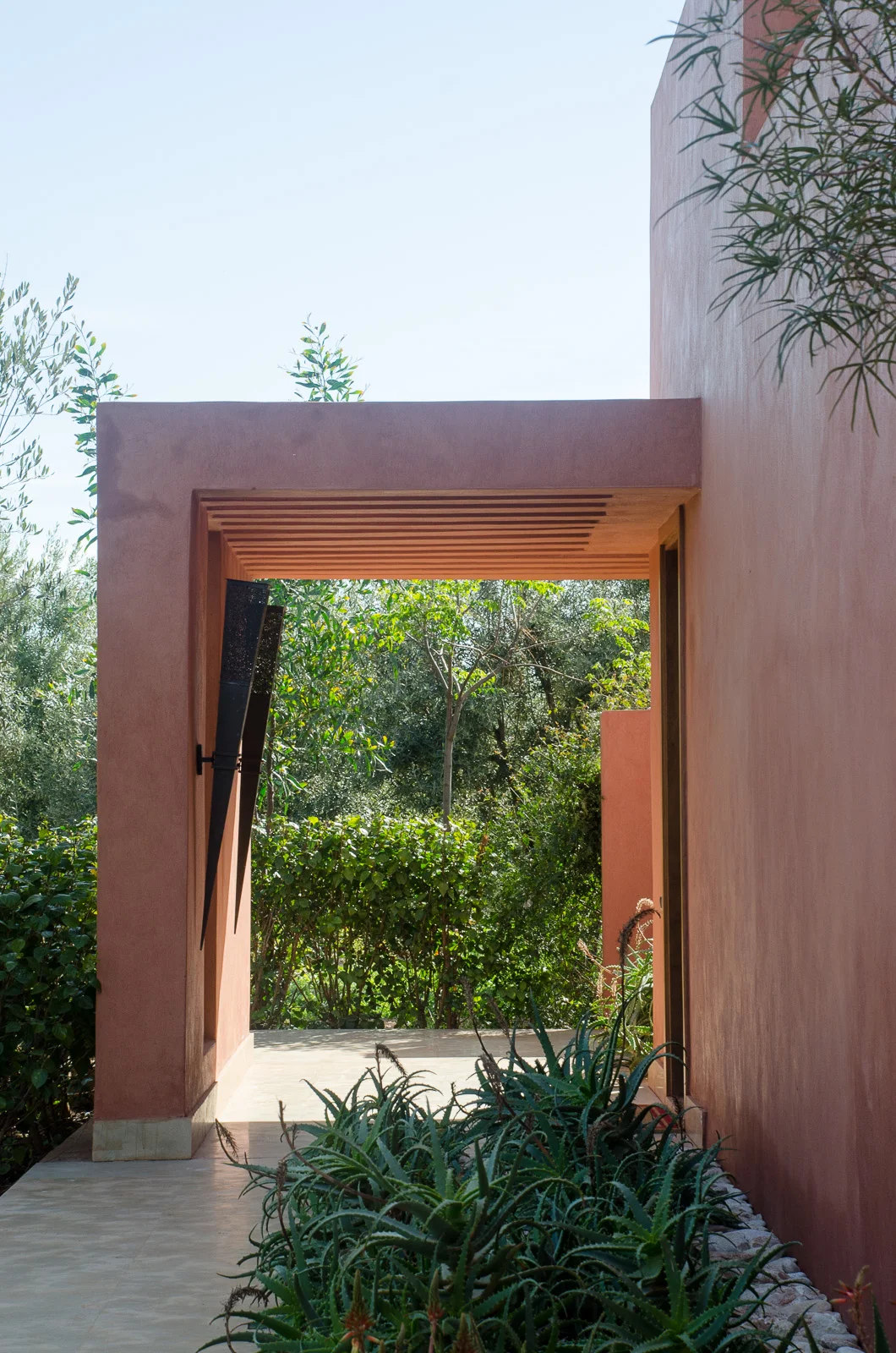 Azaren-OrangeCabin-9.jpg