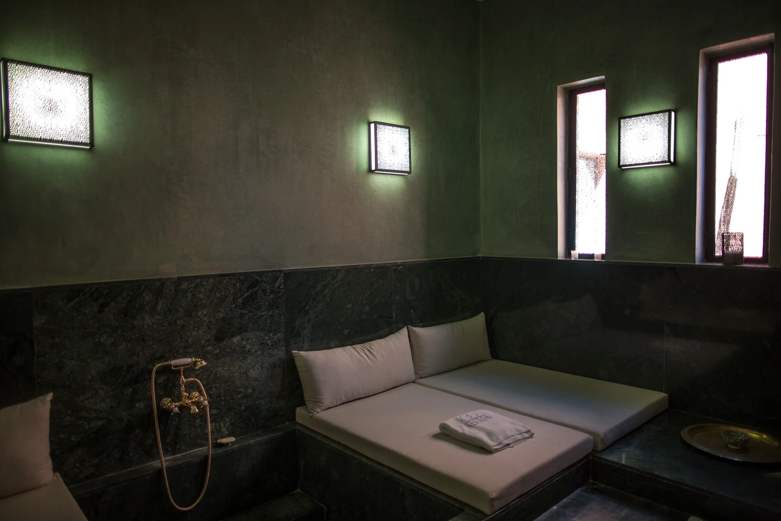Azaren-Hammam-relax.jpg