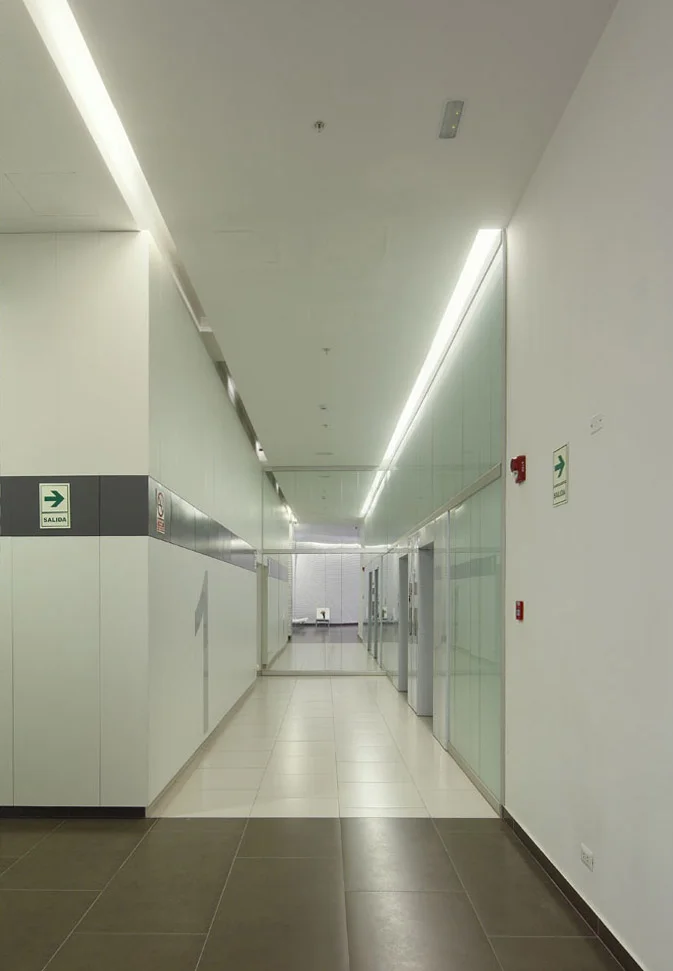 EL03.jpg
