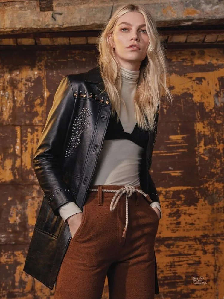 aline-weber-model11dcc17fedf2b4711e2f32262adb04798f_thumb.jpg