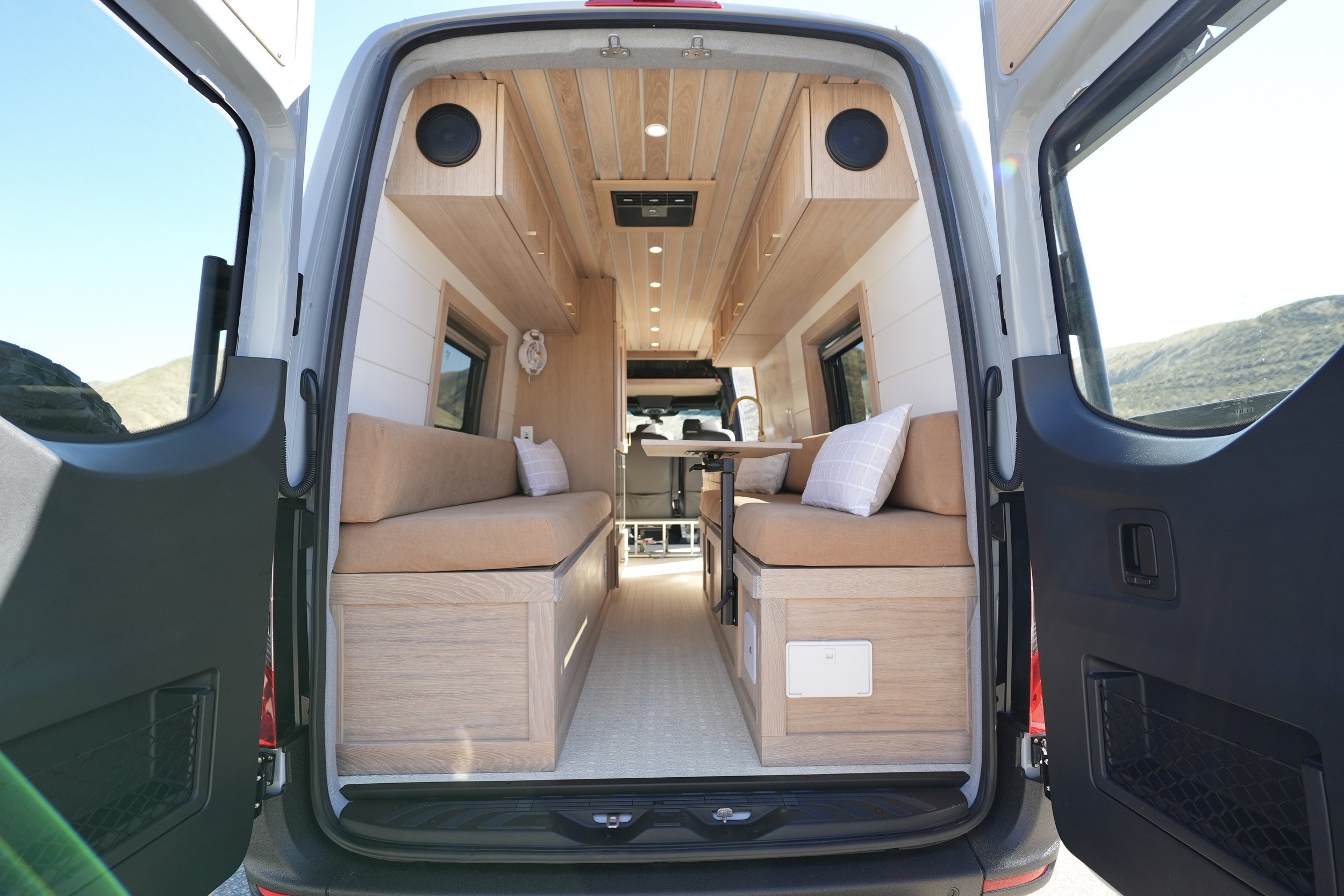 Ultimate Family Van - Seats and Sleeps 5