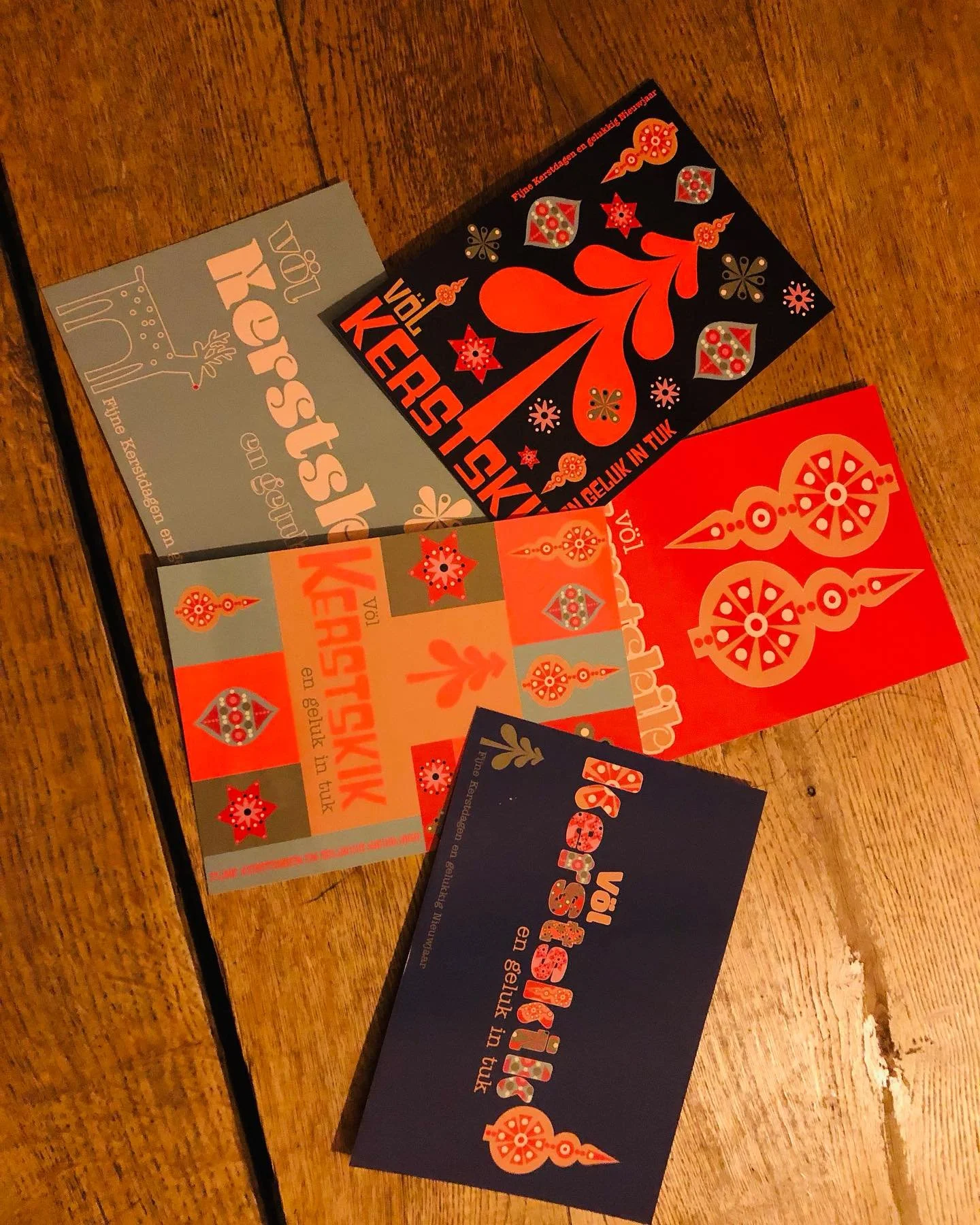 De kerstkaarten zijn binnen en hohoho wat zijn ze leuk geworden! Doar kriej kerstskik van. Dat wens je toch iedereen toe 😀
#kerstskik
#kerstkaarten 
Bestellen via buroupp.nl