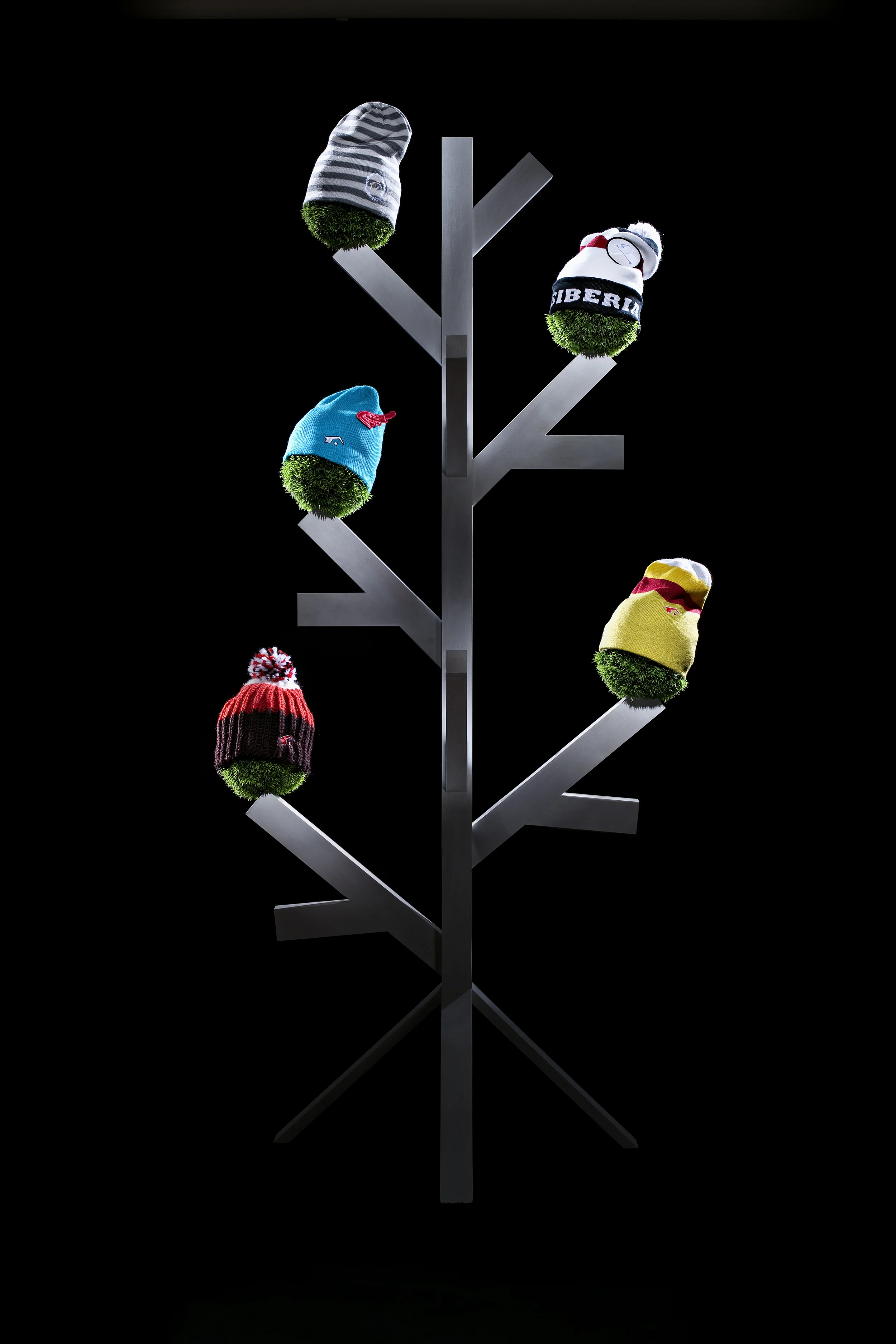HM_HAT-TREE.jpg