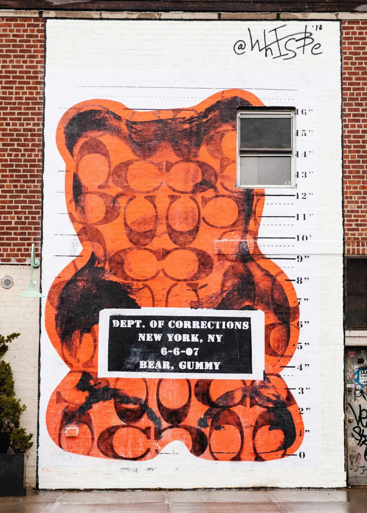 SigGraffiti_Stills_Pin_.jpg