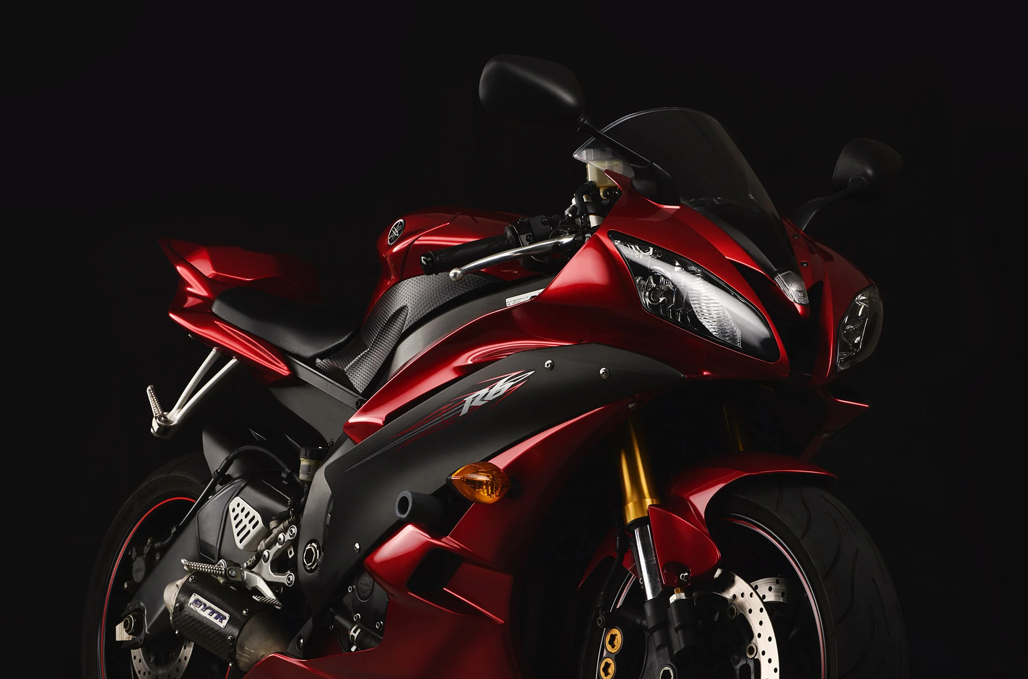 aaron_okayama_yamaha_r6_01.jpg