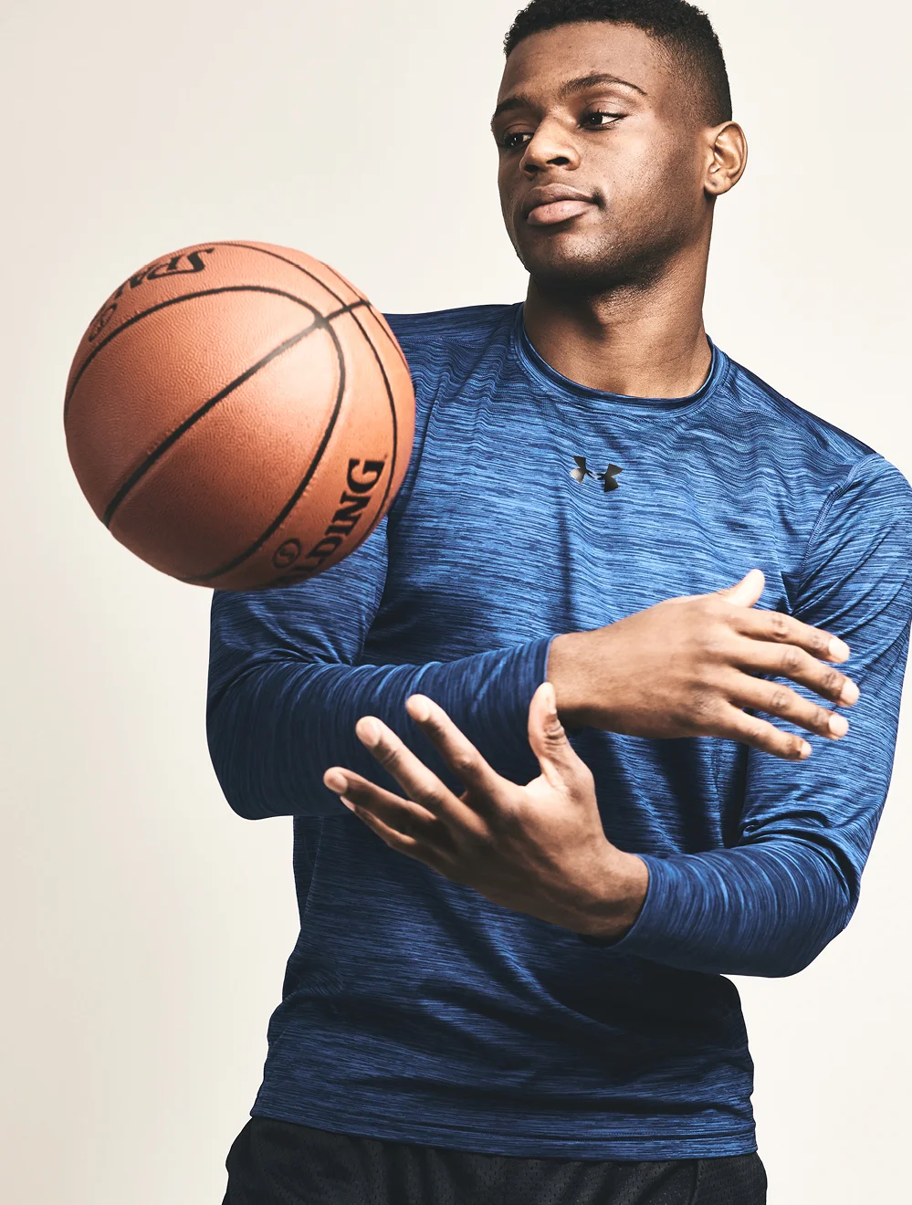 Everett_Aaron_Okayama_Basketball1.jpg