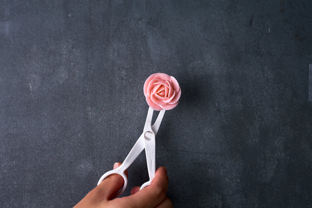 Flower Lifter Scissors — Eat Cake Be Merry