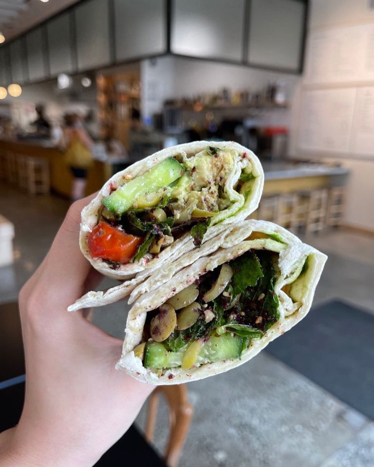 Is Avocado Zaatar better in a manousheh or as a salad?🤔🥑⁠
⁠
Get 20% off your first order using code &quot;FirstOrder&quot;, order with the link in our bio!⁠⁠