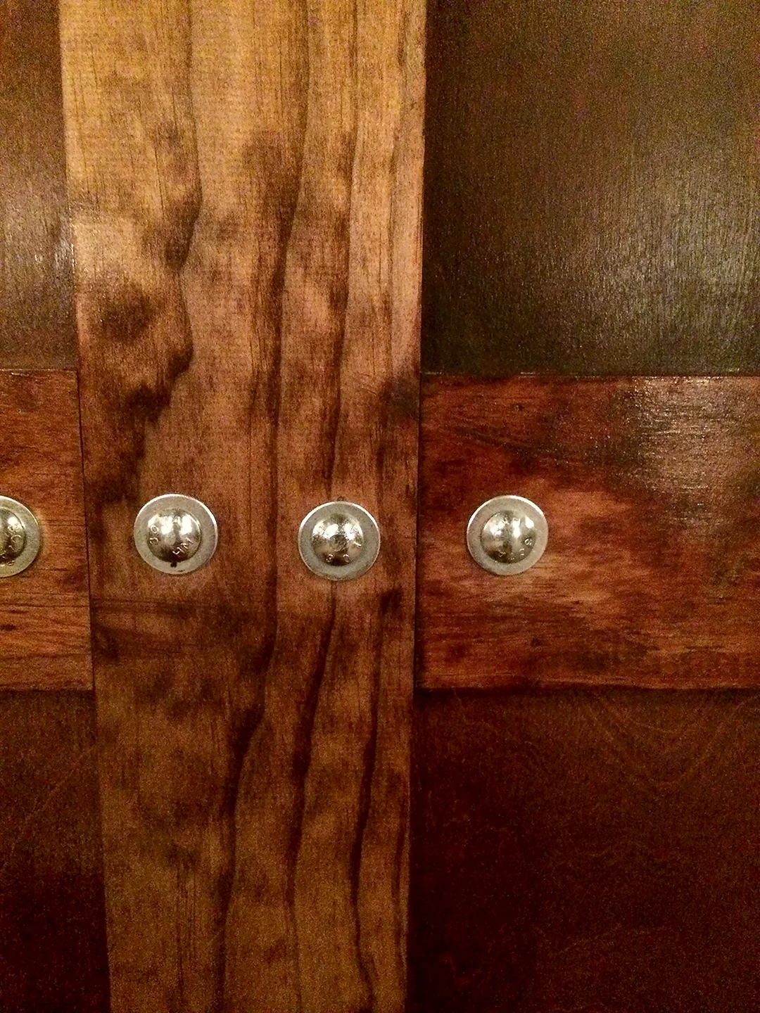 barndoor.detail2.jpg