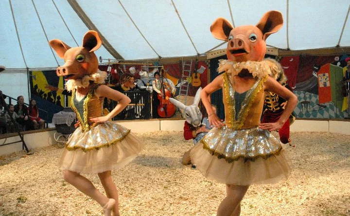 Giffords Circus 1.jpg