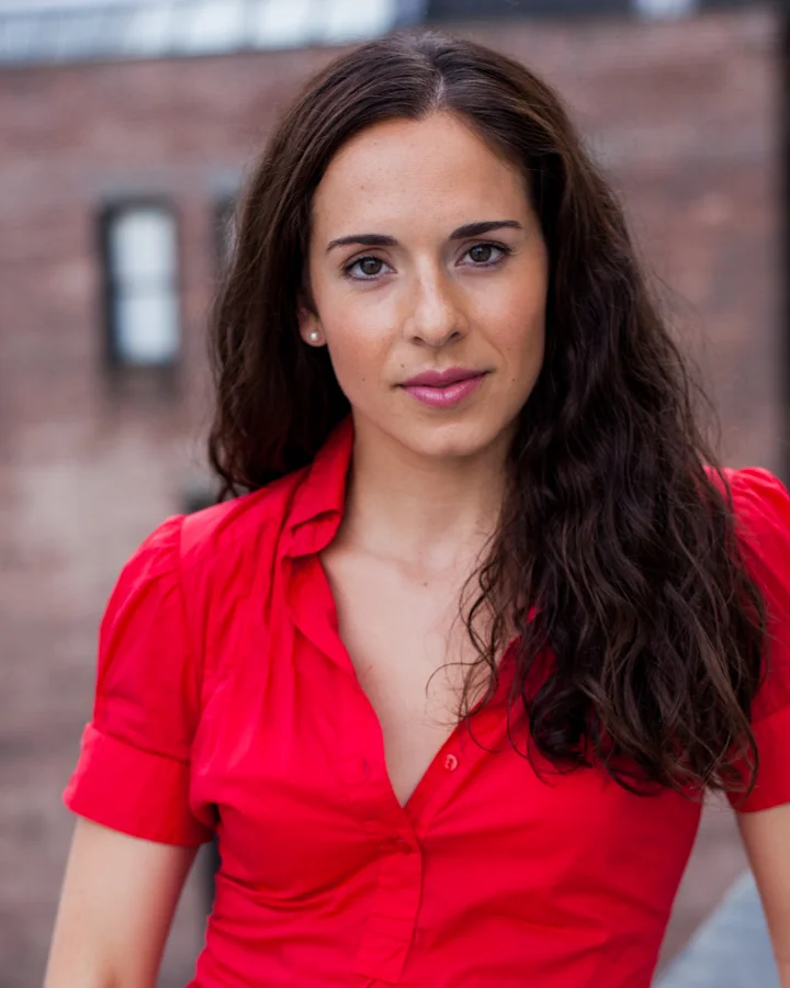 Headshot by Barbara Raso