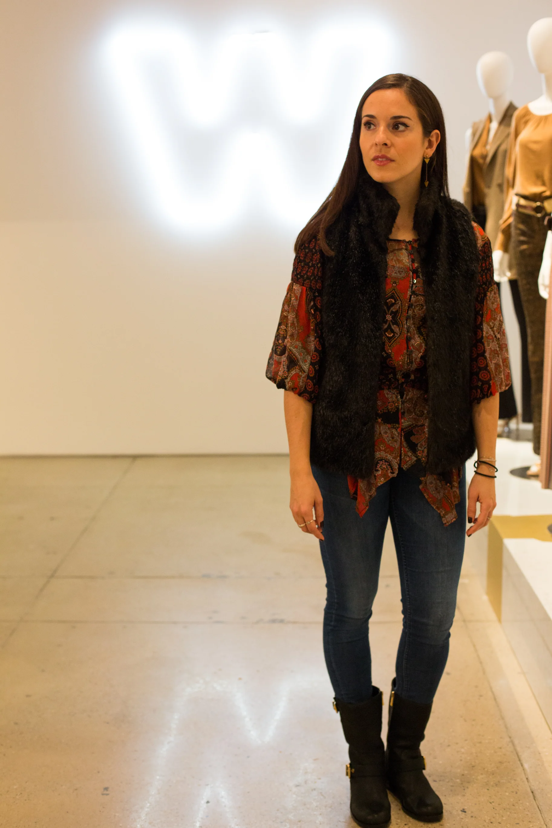 In my new Vince Camuto Moto boots, Zara top and Simply Vera by Vera Wang faux fur vest, ready to shop! All photos by Francisco Graciano . 