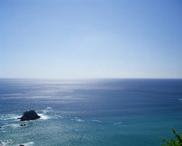 Views of the Pacific Ocean dominate the route along Shikoku’s Eastern perimeter: available as a postcard as one of the rewards.